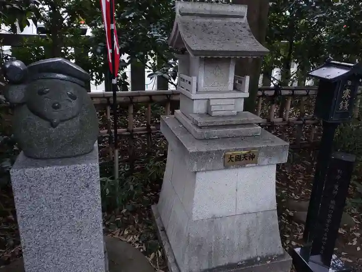 亀ケ池八幡宮の末社・摂社