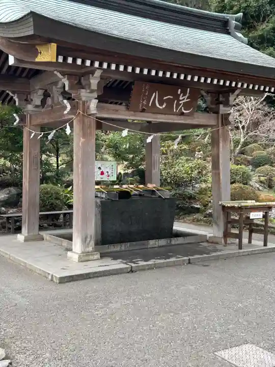高麗神社の手水舎