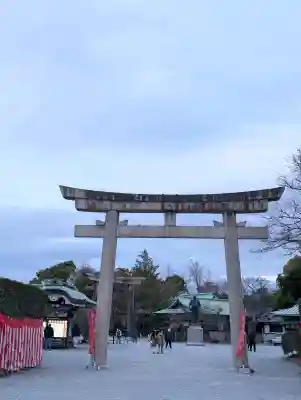豊國神社の{uncategorized: "未分類", other: "その他", undefined: "問題あり", building: "その他建物", grave: "お墓", sacred_gate: "鳥居", guardian: "狛犬", statue: "像", buddha: "仏像", history: "歴史", nature: "自然", garden: "庭園", animal: "動物", pagoda: "塔", temizu: "手水舎", mountain_gate: "山門・神門", sanctuary: "本殿・本堂", subordinate: "末社・摂社", art: "芸術", scenery: "景色", jizo: "地蔵", ema: "絵馬", goshuin: "御朱印", omikuji: "おみくじ", items: "授与品その他", amulet: "お守り", goshuincho: "御朱印帳", eats: "食事", festival: "お祭り", votive_dance: "神楽", shichigosan: "七五三参", wedding: "結婚式", experience: "体験その他", initially: "初詣", around: "周辺", anti_infection: "感染症対策"}