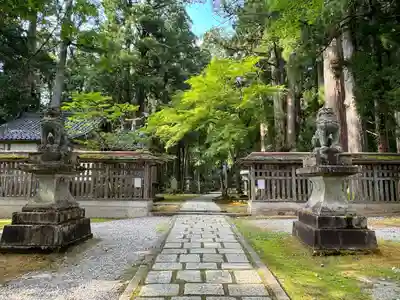雄山神社中宮祈願殿(富山県)