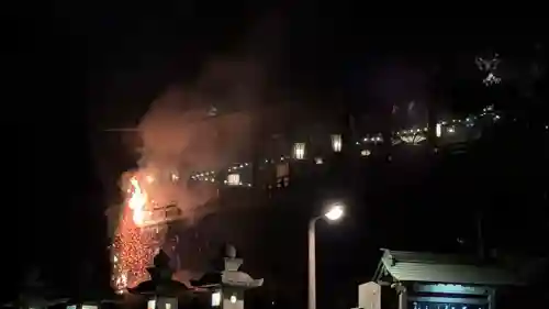 東大寺 二月堂の{uncategorized: "未分類", other: "その他", undefined: "問題あり", building: "その他建物", grave: "お墓", sacred_gate: "鳥居", guardian: "狛犬", statue: "像", buddha: "仏像", history: "歴史", nature: "自然", garden: "庭園", animal: "動物", pagoda: "塔", temizu: "手水舎", mountain_gate: "山門・神門", sanctuary: "本殿・本堂", subordinate: "末社・摂社", art: "芸術", scenery: "景色", jizo: "地蔵", ema: "絵馬", goshuin: "御朱印", omikuji: "おみくじ", items: "授与品その他", amulet: "お守り", goshuincho: "御朱印帳", eats: "食事", festival: "お祭り", votive_dance: "神楽", shichigosan: "七五三参", wedding: "結婚式", experience: "体験その他", initially: "初詣", around: "周辺", anti_infection: "感染症対策"}
