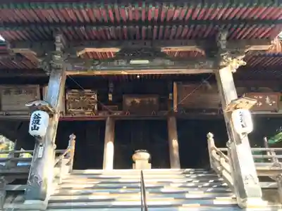 華厳寺の本殿・本堂
