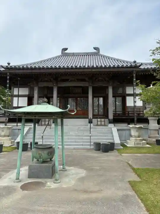光念寺の{uncategorized: "未分類", other: "その他", undefined: "問題あり", building: "その他建物", grave: "お墓", sacred_gate: "鳥居", guardian: "狛犬", statue: "像", buddha: "仏像", history: "歴史", nature: "自然", garden: "庭園", animal: "動物", pagoda: "塔", temizu: "手水舎", mountain_gate: "山門・神門", sanctuary: "本殿・本堂", subordinate: "末社・摂社", art: "芸術", scenery: "景色", jizo: "地蔵", ema: "絵馬", goshuin: "御朱印", omikuji: "おみくじ", items: "授与品その他", amulet: "お守り", goshuincho: "御朱印帳", eats: "食事", festival: "お祭り", votive_dance: "神楽", shichigosan: "七五三参", wedding: "結婚式", experience: "体験その他", initially: "初詣", around: "周辺", anti_infection: "感染症対策"}