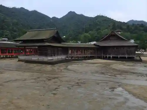 厳島神社の建物その他