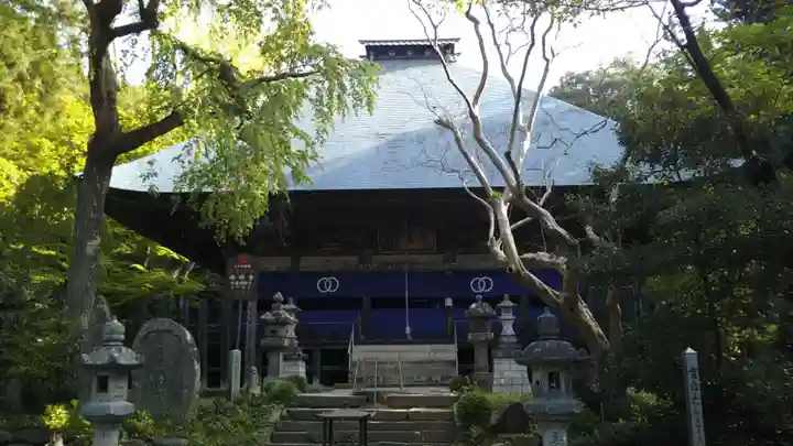 西明寺の本殿・本堂