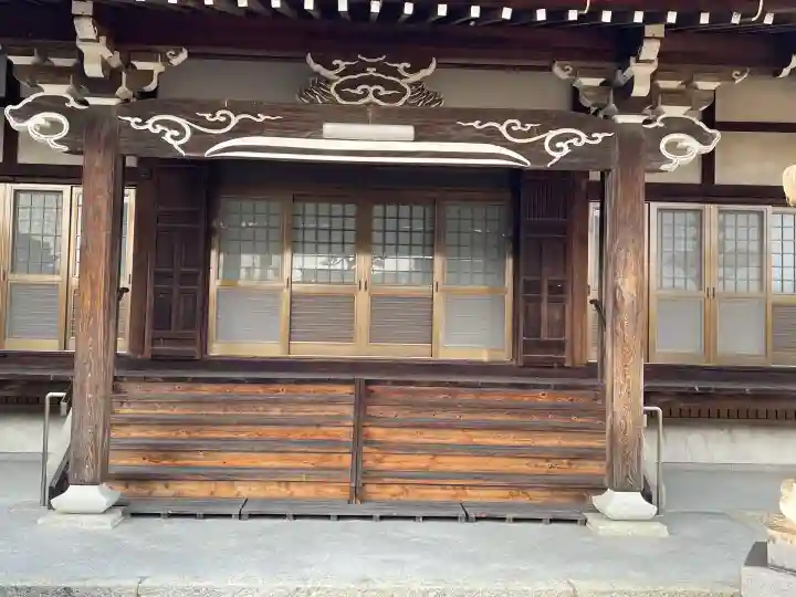 真光寺の{uncategorized: "未分類", other: "その他", undefined: "問題あり", building: "その他建物", grave: "お墓", sacred_gate: "鳥居", guardian: "狛犬", statue: "像", buddha: "仏像", history: "歴史", nature: "自然", garden: "庭園", animal: "動物", pagoda: "塔", temizu: "手水舎", mountain_gate: "山門・神門", sanctuary: "本殿・本堂", subordinate: "末社・摂社", art: "芸術", scenery: "景色", jizo: "地蔵", ema: "絵馬", goshuin: "御朱印", omikuji: "おみくじ", items: "授与品その他", amulet: "お守り", goshuincho: "御朱印帳", eats: "食事", festival: "お祭り", votive_dance: "神楽", shichigosan: "七五三参", wedding: "結婚式", experience: "体験その他", initially: "初詣", around: "周辺", anti_infection: "感染症対策"}