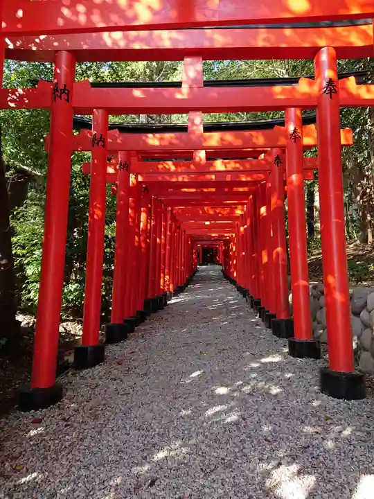 二川伏見稲荷の鳥居