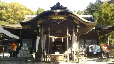 武田神社の本殿・本堂
