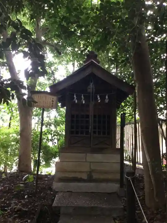 鎮守氷川神社の末社・摂社
