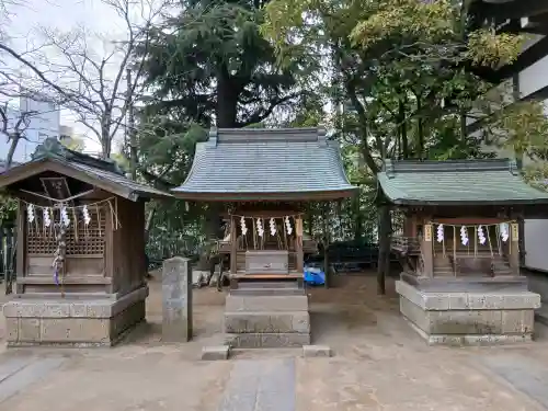 意富比神社の{uncategorized: "未分類", other: "その他", undefined: "問題あり", building: "その他建物", grave: "お墓", sacred_gate: "鳥居", guardian: "狛犬", statue: "像", buddha: "仏像", history: "歴史", nature: "自然", garden: "庭園", animal: "動物", pagoda: "塔", temizu: "手水舎", mountain_gate: "山門・神門", sanctuary: "本殿・本堂", subordinate: "末社・摂社", art: "芸術", scenery: "景色", jizo: "地蔵", ema: "絵馬", goshuin: "御朱印", omikuji: "おみくじ", items: "授与品その他", amulet: "お守り", goshuincho: "御朱印帳", eats: "食事", festival: "お祭り", votive_dance: "神楽", shichigosan: "七五三参", wedding: "結婚式", experience: "体験その他", initially: "初詣", around: "周辺", anti_infection: "感染症対策"}