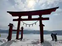御座石神社の{uncategorized: "未分類", other: "その他", undefined: "問題あり", building: "その他建物", grave: "お墓", sacred_gate: "鳥居", guardian: "狛犬", statue: "像", buddha: "仏像", history: "歴史", nature: "自然", garden: "庭園", animal: "動物", pagoda: "塔", temizu: "手水舎", mountain_gate: "山門・神門", sanctuary: "本殿・本堂", subordinate: "末社・摂社", art: "芸術", scenery: "景色", jizo: "地蔵", ema: "絵馬", goshuin: "御朱印", omikuji: "おみくじ", items: "授与品その他", amulet: "お守り", goshuincho: "御朱印帳", eats: "食事", festival: "お祭り", votive_dance: "神楽", shichigosan: "七五三参", wedding: "結婚式", experience: "体験その他", initially: "初詣", around: "周辺", anti_infection: "感染症対策"}