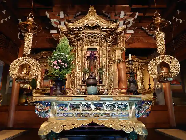 長明寺の本殿・本堂