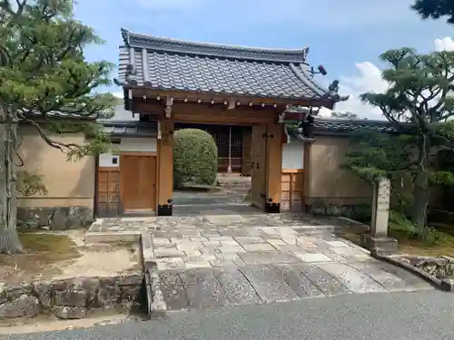光源院の山門・神門