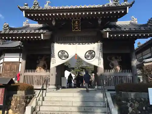 秋葉總本殿可睡斎の山門