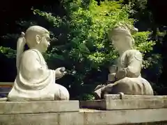四條畷神社の像