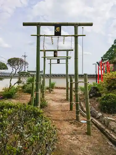 神谷稲荷明神社の鳥居