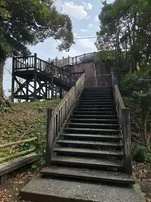 照日神社の{uncategorized: "未分類", other: "その他", undefined: "問題あり", building: "その他建物", grave: "お墓", sacred_gate: "鳥居", guardian: "狛犬", statue: "像", buddha: "仏像", history: "歴史", nature: "自然", garden: "庭園", animal: "動物", pagoda: "塔", temizu: "手水舎", mountain_gate: "山門・神門", sanctuary: "本殿・本堂", subordinate: "末社・摂社", art: "芸術", scenery: "景色", jizo: "地蔵", ema: "絵馬", goshuin: "御朱印", omikuji: "おみくじ", items: "授与品その他", amulet: "お守り", goshuincho: "御朱印帳", eats: "食事", festival: "お祭り", votive_dance: "神楽", shichigosan: "七五三参", wedding: "結婚式", experience: "体験その他", initially: "初詣", around: "周辺", anti_infection: "感染症対策"}