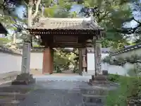 昌光律寺の山門・神門