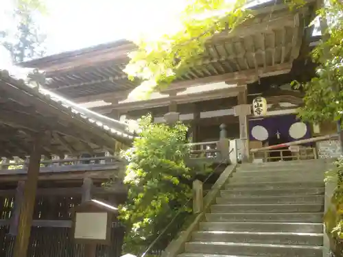 石山寺の本殿・本堂
