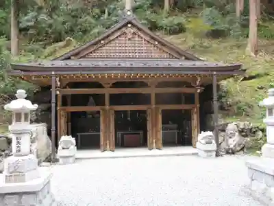 脳天大神龍王院の本殿・本堂