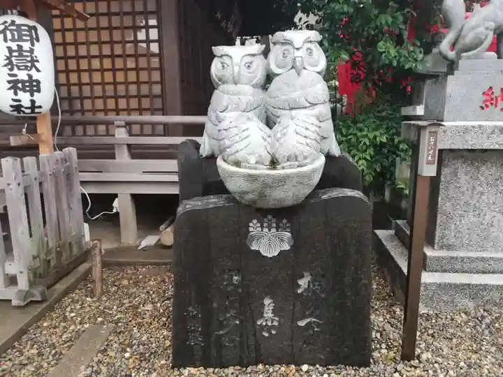 池袋御嶽神社の狛犬