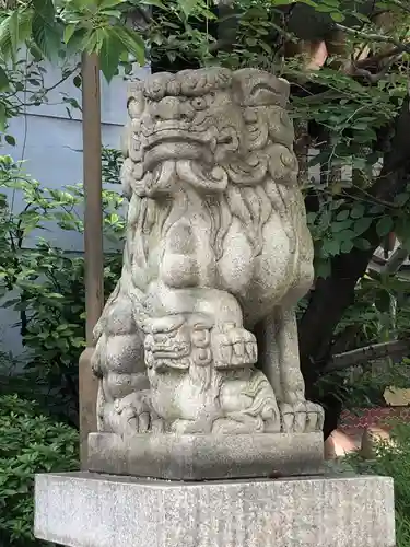 難波八阪神社の狛犬