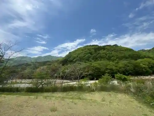 塩原八幡宮の{uncategorized: "未分類", other: "その他", undefined: "問題あり", building: "その他建物", grave: "お墓", sacred_gate: "鳥居", guardian: "狛犬", statue: "像", buddha: "仏像", history: "歴史", nature: "自然", garden: "庭園", animal: "動物", pagoda: "塔", temizu: "手水舎", mountain_gate: "山門・神門", sanctuary: "本殿・本堂", subordinate: "末社・摂社", art: "芸術", scenery: "景色", jizo: "地蔵", ema: "絵馬", goshuin: "御朱印", omikuji: "おみくじ", items: "授与品その他", amulet: "お守り", goshuincho: "御朱印帳", eats: "食事", festival: "お祭り", votive_dance: "神楽", shichigosan: "七五三参", wedding: "結婚式", experience: "体験その他", initially: "初詣", around: "周辺", anti_infection: "感染症対策"}