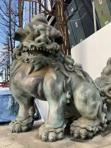 花園神社の狛犬