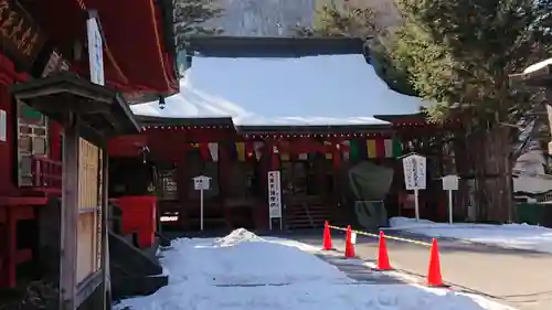 中禅寺の本殿