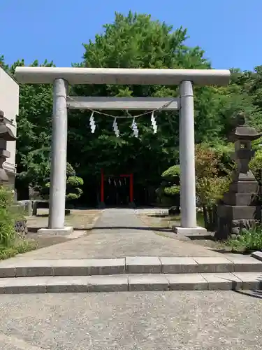 雷神社の鳥居