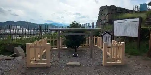 眞田神社の末社