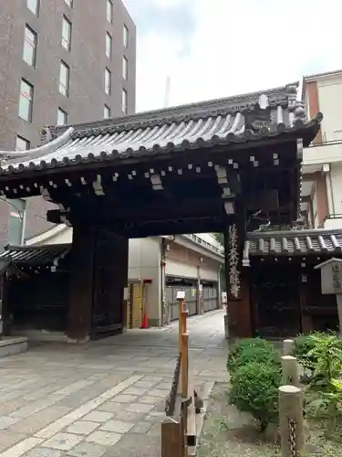 本能寺の山門