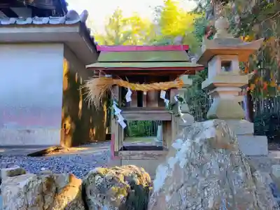 熊野社（塔野地）の末社・摂社