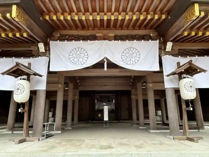 岐阜護國神社の{uncategorized: "未分類", other: "その他", undefined: "問題あり", building: "その他建物", grave: "お墓", sacred_gate: "鳥居", guardian: "狛犬", statue: "像", buddha: "仏像", history: "歴史", nature: "自然", garden: "庭園", animal: "動物", pagoda: "塔", temizu: "手水舎", mountain_gate: "山門・神門", sanctuary: "本殿・本堂", subordinate: "末社・摂社", art: "芸術", scenery: "景色", jizo: "地蔵", ema: "絵馬", goshuin: "御朱印", omikuji: "おみくじ", items: "授与品その他", amulet: "お守り", goshuincho: "御朱印帳", eats: "食事", festival: "お祭り", votive_dance: "神楽", shichigosan: "七五三参", wedding: "結婚式", experience: "体験その他", initially: "初詣", around: "周辺", anti_infection: "感染症対策"}