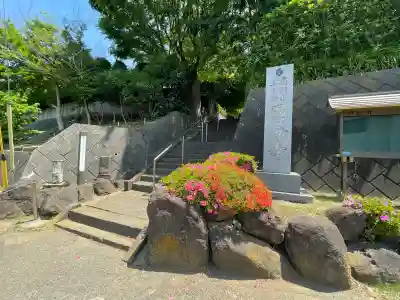 国分寺（相模國分寺）の{uncategorized: "未分類", other: "その他", undefined: "問題あり", building: "その他建物", grave: "お墓", sacred_gate: "鳥居", guardian: "狛犬", statue: "像", buddha: "仏像", history: "歴史", nature: "自然", garden: "庭園", animal: "動物", pagoda: "塔", temizu: "手水舎", mountain_gate: "山門・神門", sanctuary: "本殿・本堂", subordinate: "末社・摂社", art: "芸術", scenery: "景色", jizo: "地蔵", ema: "絵馬", goshuin: "御朱印", omikuji: "おみくじ", items: "授与品その他", amulet: "お守り", goshuincho: "御朱印帳", eats: "食事", festival: "お祭り", votive_dance: "神楽", shichigosan: "七五三参", wedding: "結婚式", experience: "体験その他", initially: "初詣", around: "周辺", anti_infection: "感染症対策"}