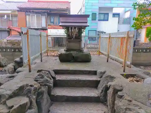 綿神社の末社・摂社