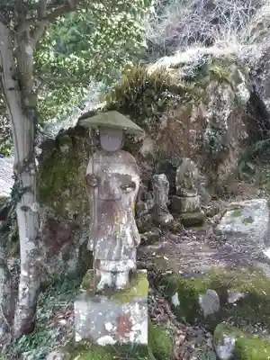 八面山神護寺奥の院の像