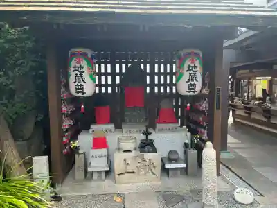 全興寺の{uncategorized: "未分類", other: "その他", undefined: "問題あり", building: "その他建物", grave: "お墓", sacred_gate: "鳥居", guardian: "狛犬", statue: "像", buddha: "仏像", history: "歴史", nature: "自然", garden: "庭園", animal: "動物", pagoda: "塔", temizu: "手水舎", mountain_gate: "山門・神門", sanctuary: "本殿・本堂", subordinate: "末社・摂社", art: "芸術", scenery: "景色", jizo: "地蔵", ema: "絵馬", goshuin: "御朱印", omikuji: "おみくじ", items: "授与品その他", amulet: "お守り", goshuincho: "御朱印帳", eats: "食事", festival: "お祭り", votive_dance: "神楽", shichigosan: "七五三参", wedding: "結婚式", experience: "体験その他", initially: "初詣", around: "周辺", anti_infection: "感染症対策"}