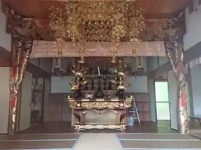 竜洞寺の本殿・本堂