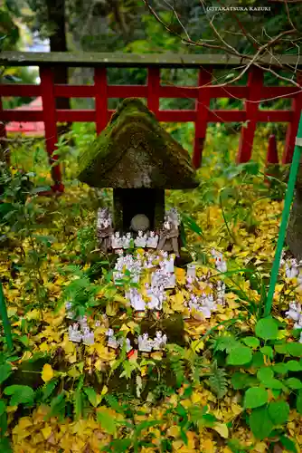 佐助稲荷神社の末社・摂社