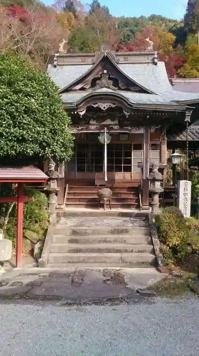 霊巌寺の本殿・本堂