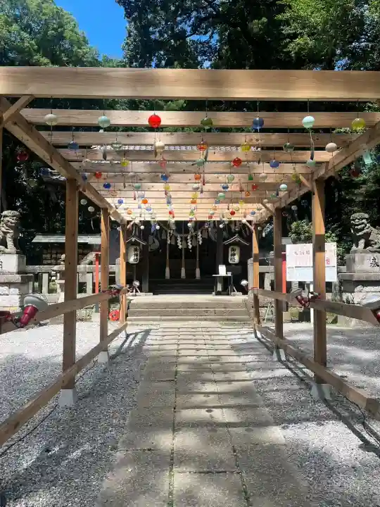 間々田八幡宮の{uncategorized: "未分類", other: "その他", undefined: "問題あり", building: "その他建物", grave: "お墓", sacred_gate: "鳥居", guardian: "狛犬", statue: "像", buddha: "仏像", history: "歴史", nature: "自然", garden: "庭園", animal: "動物", pagoda: "塔", temizu: "手水舎", mountain_gate: "山門・神門", sanctuary: "本殿・本堂", subordinate: "末社・摂社", art: "芸術", scenery: "景色", jizo: "地蔵", ema: "絵馬", goshuin: "御朱印", omikuji: "おみくじ", items: "授与品その他", amulet: "お守り", goshuincho: "御朱印帳", eats: "食事", festival: "お祭り", votive_dance: "神楽", shichigosan: "七五三参", wedding: "結婚式", experience: "体験その他", initially: "初詣", around: "周辺", anti_infection: "感染症対策"}