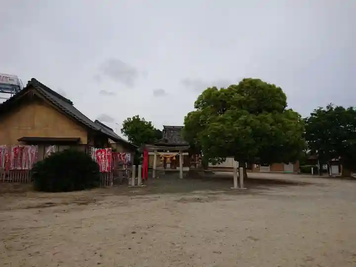 稲荷社(寄住町)の本殿・本堂