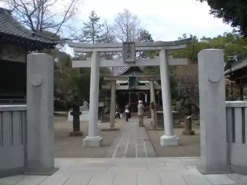 三囲神社の鳥居