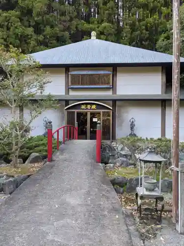 大観音寺の本殿・本堂