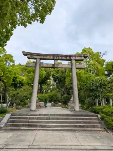 難波大社　生國魂神社の{uncategorized: "未分類", other: "その他", undefined: "問題あり", building: "その他建物", grave: "お墓", sacred_gate: "鳥居", guardian: "狛犬", statue: "像", buddha: "仏像", history: "歴史", nature: "自然", garden: "庭園", animal: "動物", pagoda: "塔", temizu: "手水舎", mountain_gate: "山門・神門", sanctuary: "本殿・本堂", subordinate: "末社・摂社", art: "芸術", scenery: "景色", jizo: "地蔵", ema: "絵馬", goshuin: "御朱印", omikuji: "おみくじ", items: "授与品その他", amulet: "お守り", goshuincho: "御朱印帳", eats: "食事", festival: "お祭り", votive_dance: "神楽", shichigosan: "七五三参", wedding: "結婚式", experience: "体験その他", initially: "初詣", around: "周辺", anti_infection: "感染症対策"}
