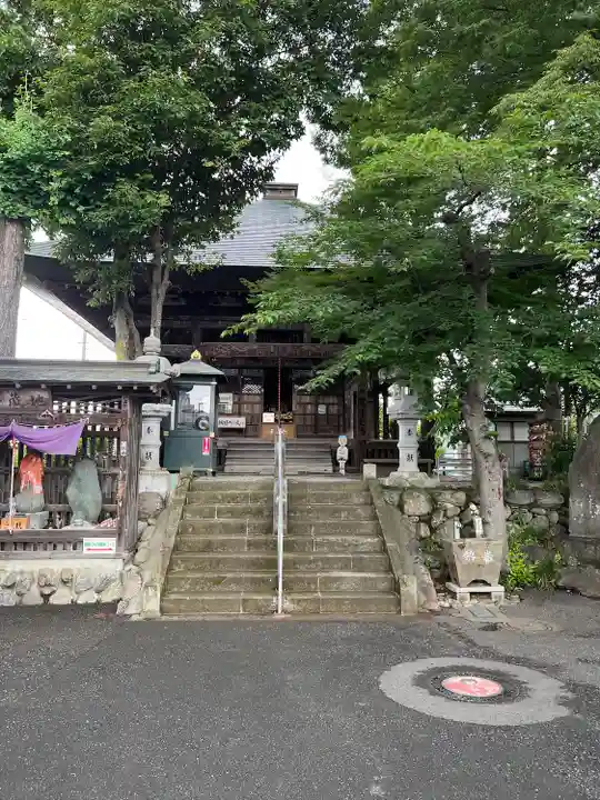 定林寺の本殿・本堂