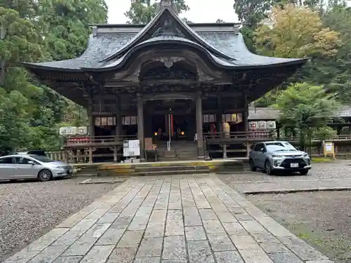 青海神社の本殿