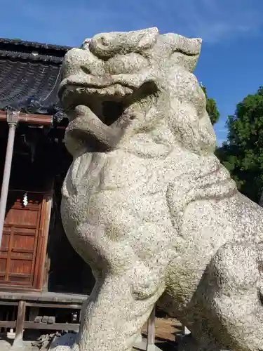 野村神社の狛犬