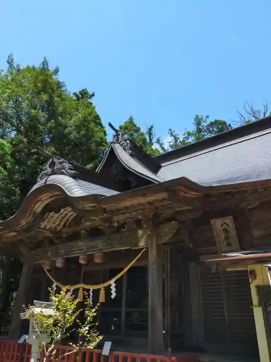 涼ケ岡八幡神社の本殿・本堂
